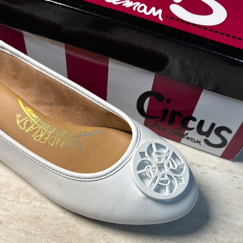 Circus by Sam Edelman Women's White Flats